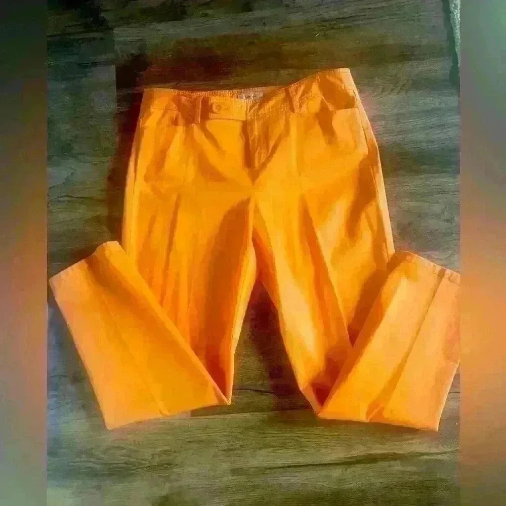 Ladies Tyler Boe orange cotton stretch pants. NWT. Size 8. Perfect condition